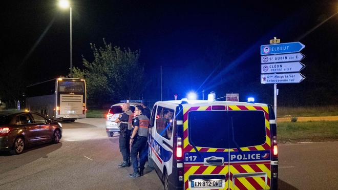  Nach dem Zugunglück wurden nach vorläufigen Angaben mehr als 40 Menschen verletzt, darunter eine Frau schwer. (Symbolbild)