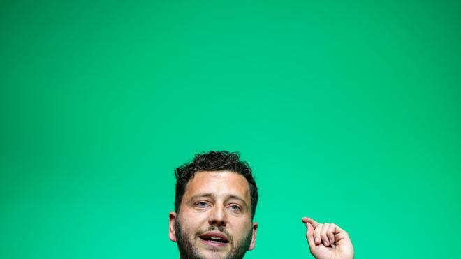Landtagswahl: Grünen-Chef Felix Banaszak geht die SPD-Spitzenkandidaten Manuela Schwesig hart an für ihren Wahlkampf in Mecklenburg-Vorpommern. (Archivbild)