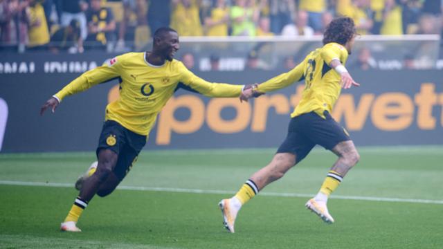 Fußball-Bundesliga: Schlotterbeck-Comeback und Fallrückzieher: BVB siegt weiter