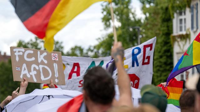 Demonstrationen: Tausende bei Demos in Bayern gegen Rechts - und gegen Merz