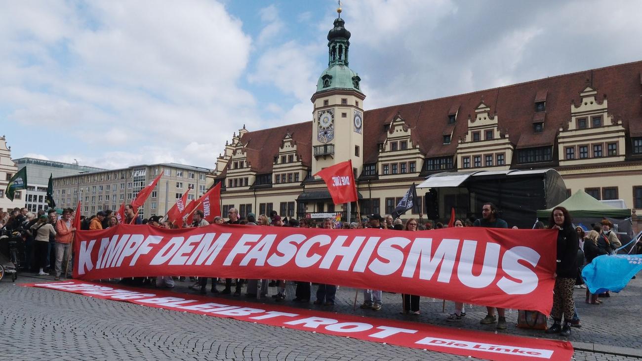 Zusammenhalt statt Spaltung: Tausende demonstrieren in Leipzig gegen Rechtsextremismus