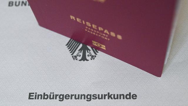 Staatsbürgerschaft: Einbürgerung in Thüringen: Wartezeiten variieren