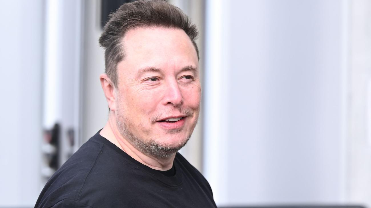 Künstliche Intelligenz: Musk lässt Wettbewerbsklage gegen Apple fallen