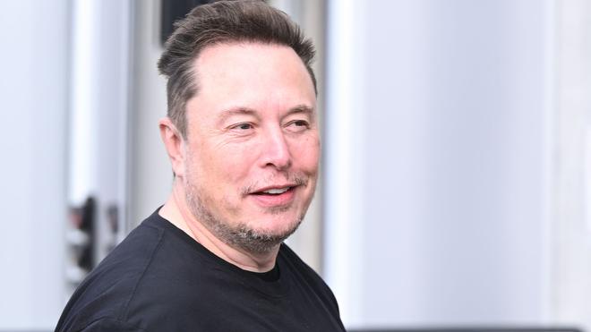  Elon Musk warf Apple und OpenAI unfairen Wettbewerb vor. (Archivbild)