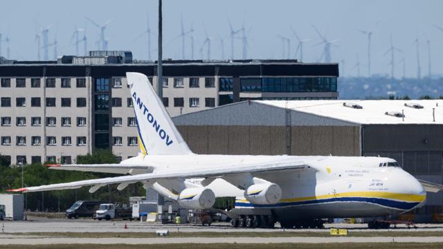 Alarm auf Flughafen: Nato: Russische Behauptung zu Leipzig-Ermittlung ist absurd