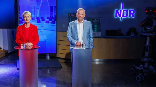 TV-Duell Holm gegen Schwesig: Schwesig und Holm streiten über Frauenrechte