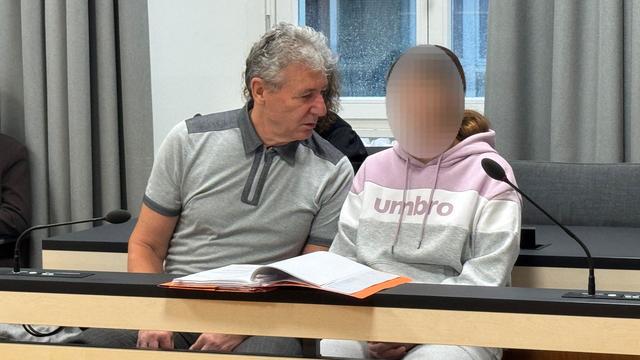 Vor Zug geführt: Vierjährige sollte sterben: Urteil gegen Mutter erwartet