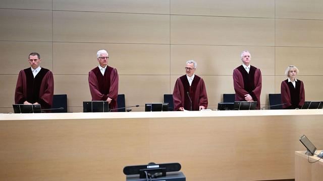 Rechtsstreit um Farbe: Obi verliert Farbstreit - Orange ist Baumarkt-Allgemeingut