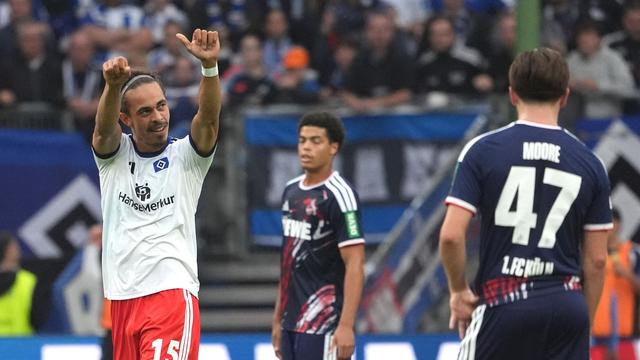 Fußball-Bundesliga: Befreiungsschlag: HSV feiert gegen Köln ersten Saisonsieg