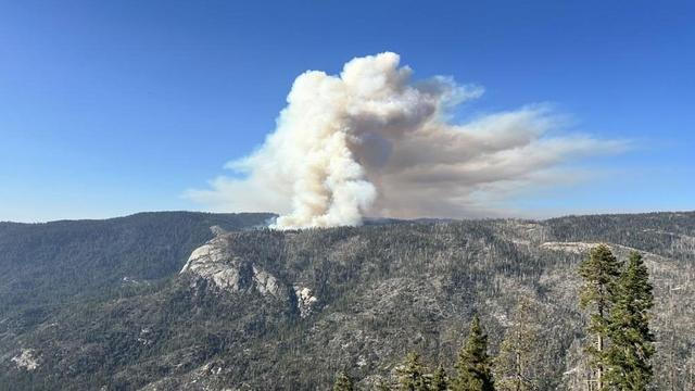 Bild: Waldbrände: Löschhubschrauber stürzt im Yosemite Park ab - zwei Tote