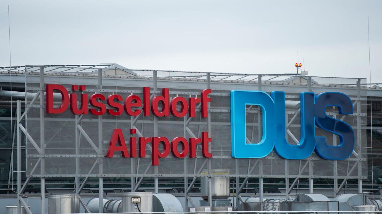 Eurowings Flight Makes Emergency Landing in Düsseldorf After Smoke Detected