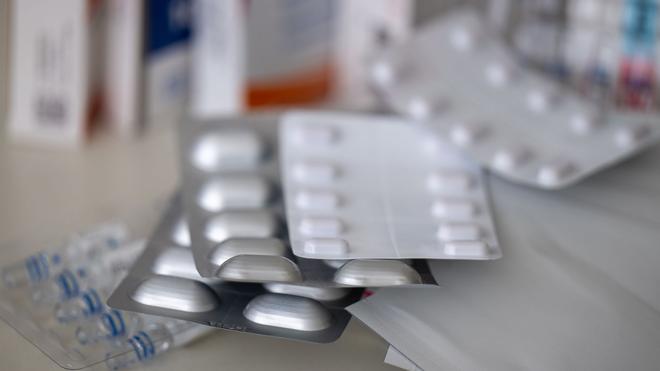 Mann festgenommen: Die Grenzpolizei fand bei dem jungen Mann mehr als 1.000 Tabletten Oxycodon. (Symbolbild)