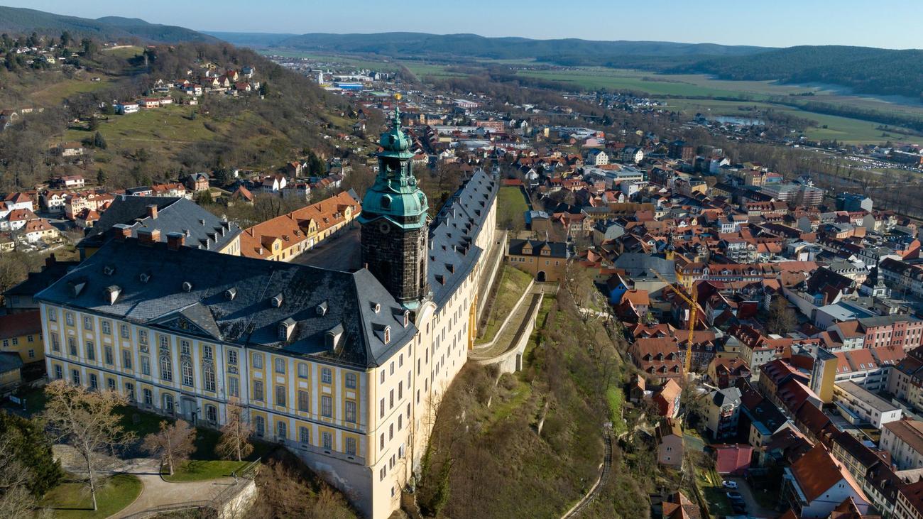 Thüringen-Tourismus: Rennsteiglauf bekommt den Thüringer Tourismuspreis