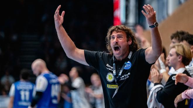 Handball-Bundesliga: Trainer Sebastian Hinze und die Handballer des ThSV Eisenach verloren in Erlangen am Ende deutlich. (Archivfoto)