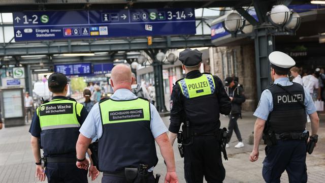 Sturzbetrunken im Hauptbahnhof: Bundespolizei nimmt Betrunkenen in Gewahrsam - 4.04 Promille