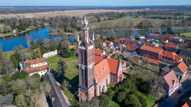 Kirche: Bibel und Ausblick: Über 367.000 Menschen auf Wörlitzer Turm