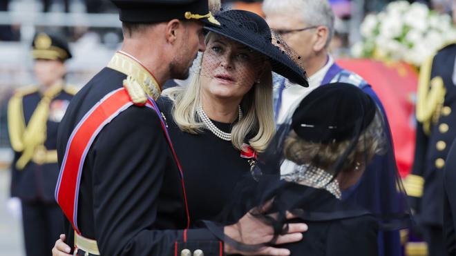 Terminkalender des Hofes: Norwegens Königin Mette-Marit befindet sich nach ihrer Lungentransplantation in der Reha-Phase. (Archivbild)