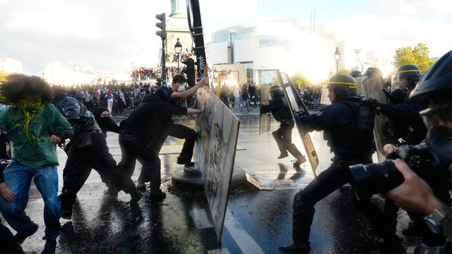 Bild: Reaktion auf Proteste: Frankreich setzt kurzfristig 3.000 Vertretungslehrer ein