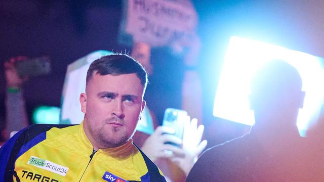 Turnier in Dortmund: Littler und Schindler bei Darts-EM weiter - Springer raus