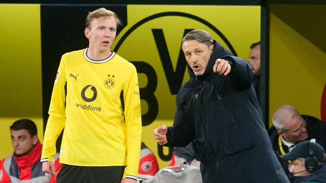 Fußball-Bundesliga: Fan-Geschenk und Darts-Anekdote: Beiers Belohnung für 1:0