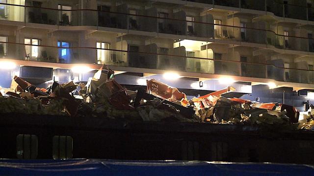 Kollision in Bremerhaven: Kreuzfahrtschiff rammt Schiffe – Polizei will informieren