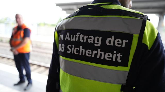 Angriff auf Bahnmitarbeiter: Sicherheitsmitarbeiter der Bahn am Hauptbahnhof attackiert