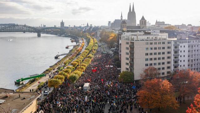 Demonstrationen: Tausende beteiligen sich an Gen-Z-Demos in NRW