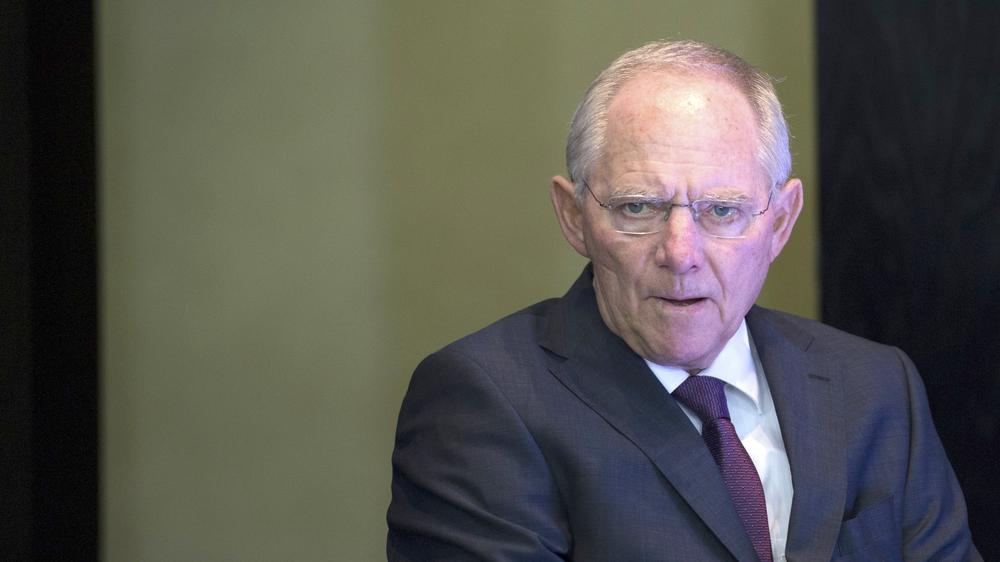 Finanzindustrie: Schäuble attackiert Deutsche-Bank-Chef Fitschen