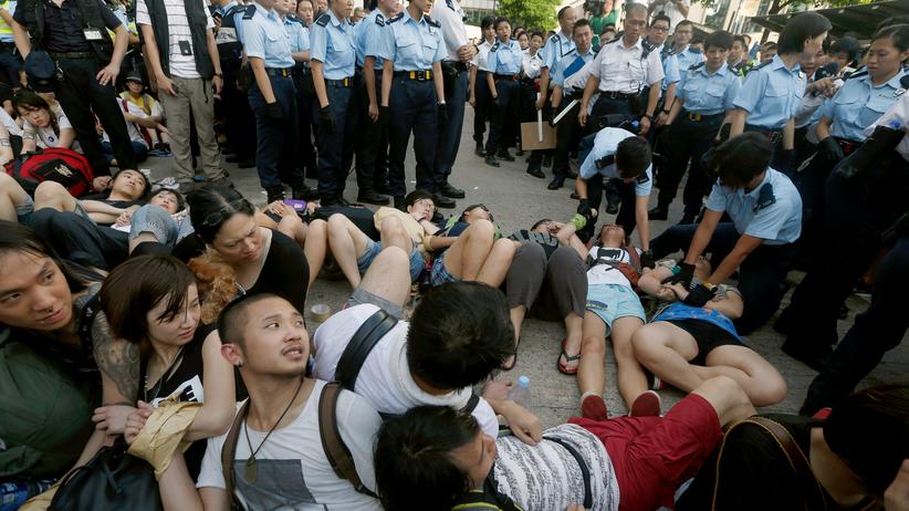 Hongkong Polizei Verhaftet Organisatoren Von Anti China Protesten