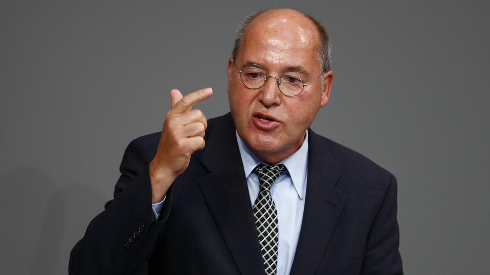 Überwachung: Gregor Gysi spricht am 1. September 2014 im Bundestag.