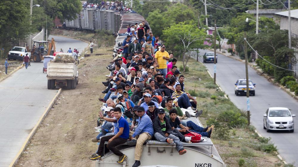 Mittelamerika: Flüchtlinge aus Mittelamerika auf dem Weg an die US-Grenze