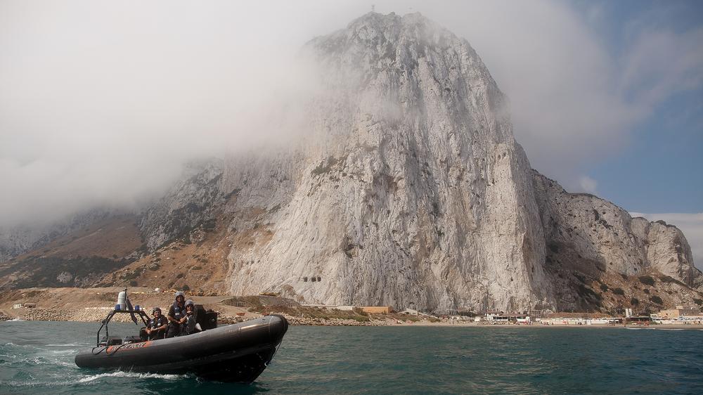 Großbritannien und Spanien: Ein Patrouillenboot vor Gibraltar
