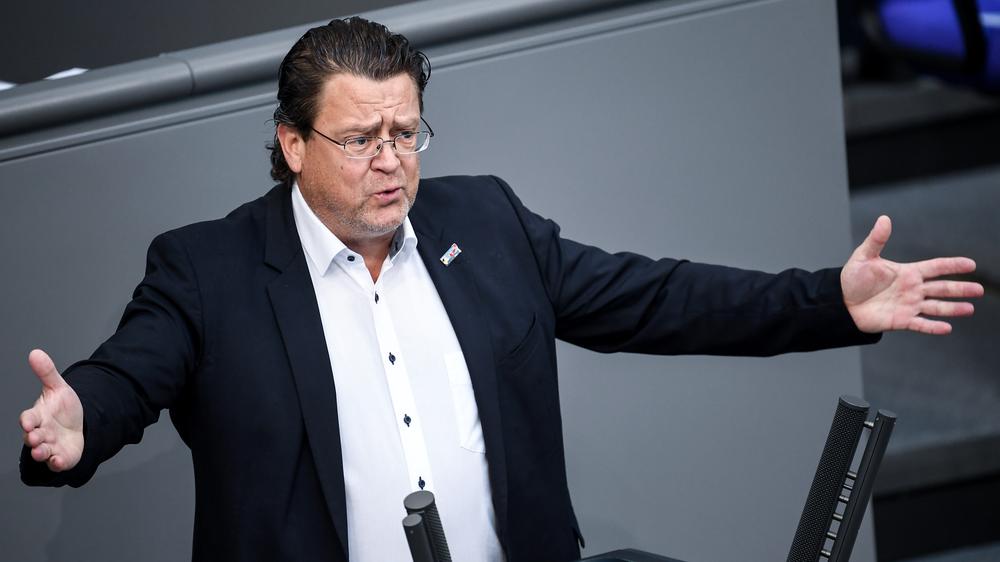 Corona-Pandemie: AfD klagt gegen Maskenpflicht im Bundestag | DIE ZEIT