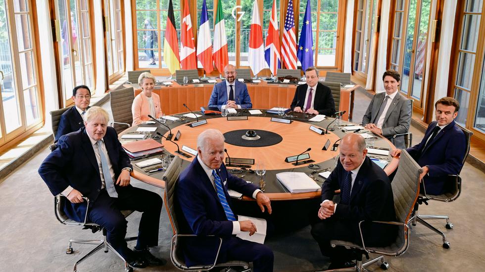 G7Gipfel G7Spitzen beraten in Elmau Hunderte Gegner protestieren