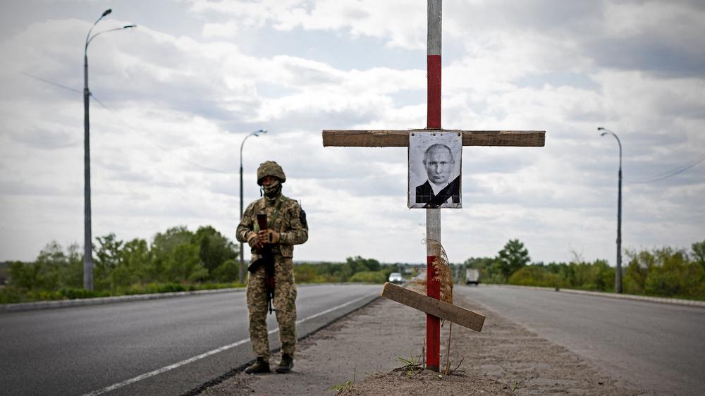 wladimir-putin-propaganda-russland-ukraine-krieg-ideologie-bild