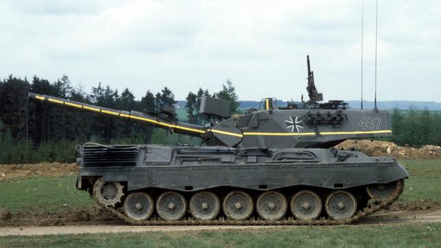 Krieg in der Ukraine: Bundesregierung erlaubt Ausfuhr von Leopard-1-Panzern
