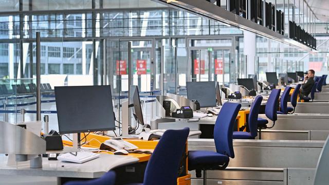 Streik des Bodenpersonals: Ver.di und Lufthansa setzen nach Warnstreik Tarifverhandlungen fort