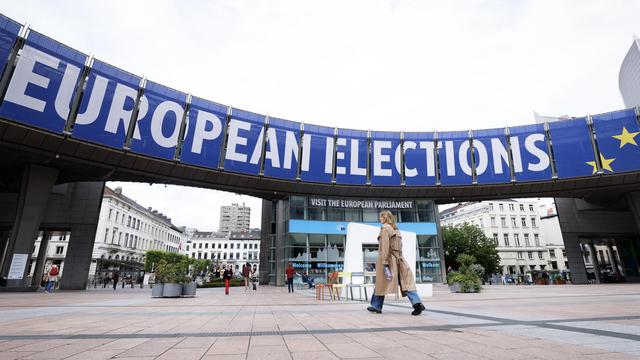 Europawahl: Wahllokale in Irland und Tschechien geöffnet