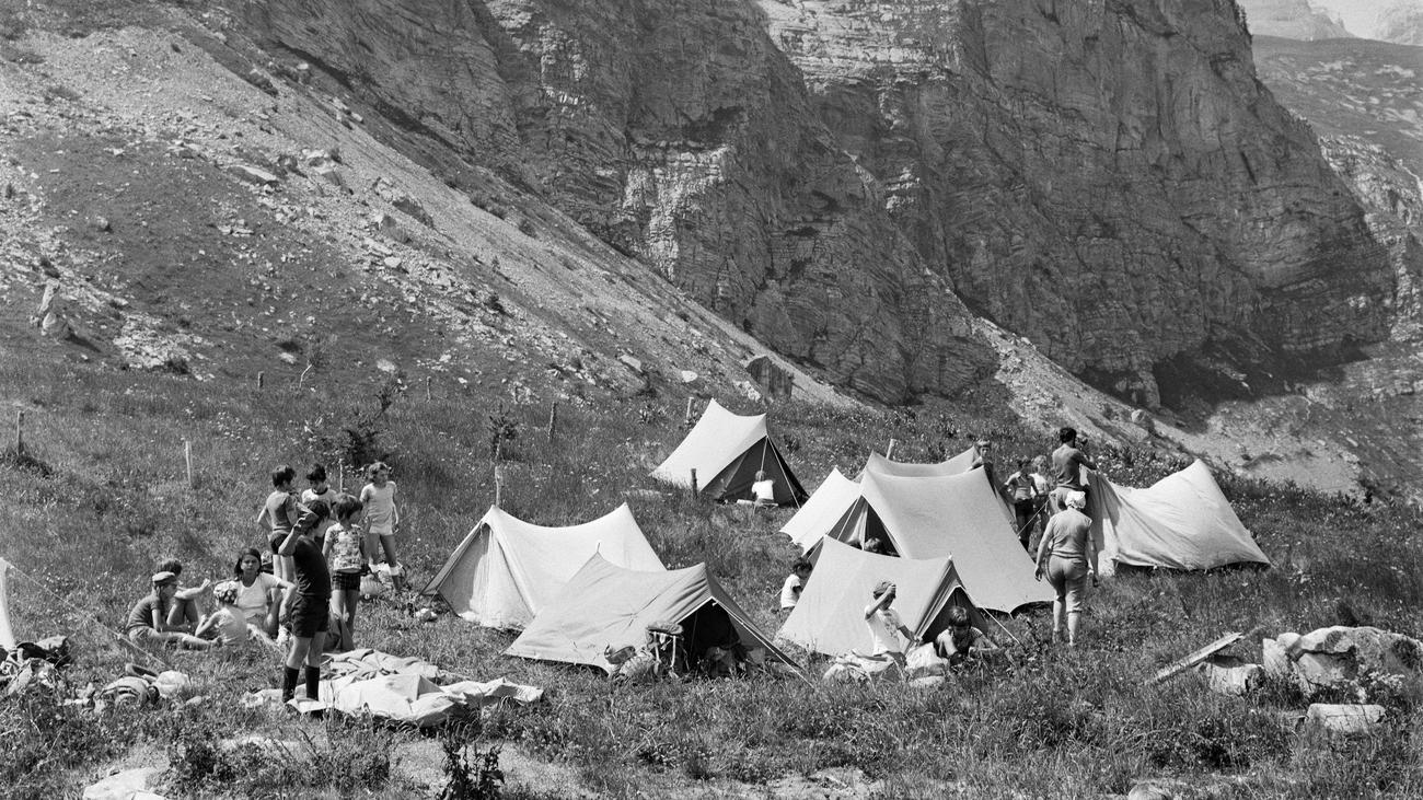 Tourisme dans les Alpes : Touri, rentre chez toi !