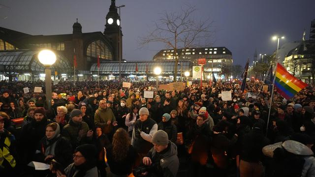 AfD: Tausende demonstrieren in Hamburg gegen Weidel-Besuch