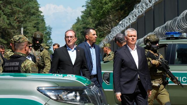 Migration: Dobrindt fordert mehr Hilfen für Polen bei Grenzschutz zu Belarus