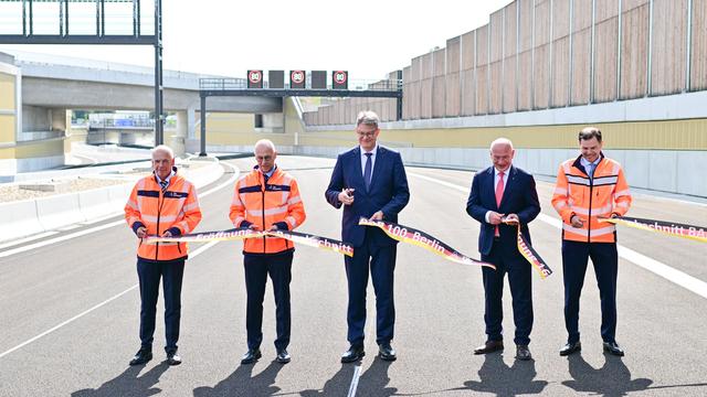 Autobahn 100: Weiterer Abschnitt der A100 in Berlin eröffnet