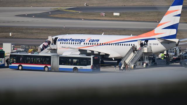 Bundesaufnahmeprogramm Afghanistan: 50 Afghanen mit Aufnahmezusagen in Deutschland erwartet