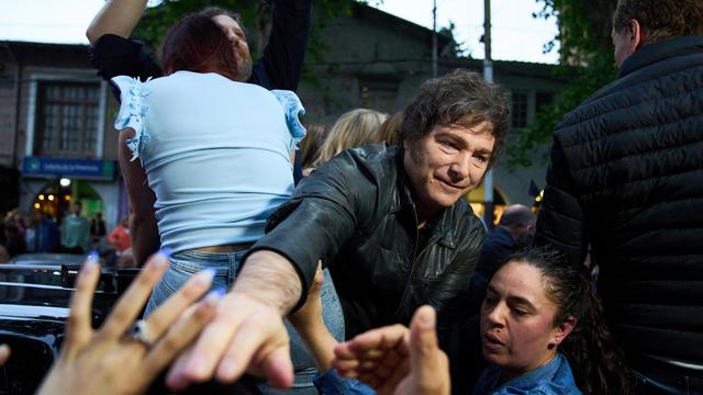 Parlamentswahl in Argentinien: Partei von Milei liegt bei Zwischenwahlen deutlich vor der Opposition