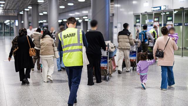 Machtübernahme der Taliban: Nur wenige Afghanen nehmen Geld für Aufnahmeverzicht an