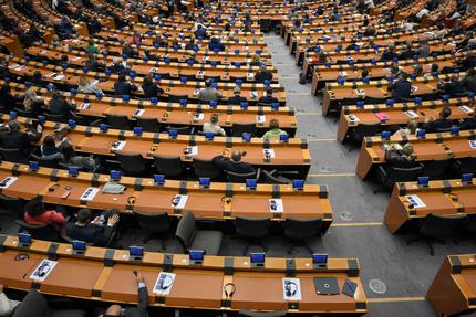 Europäische Union: Members of the European Parliament attend a session in the hemicycle in Brussels, on November 12, 2025.