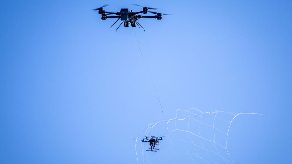  Künftig soll nach dem Willen der Bundesregierung die Befehlskette zum Abfangen von Drohnen im Inland vereinfacht werden.