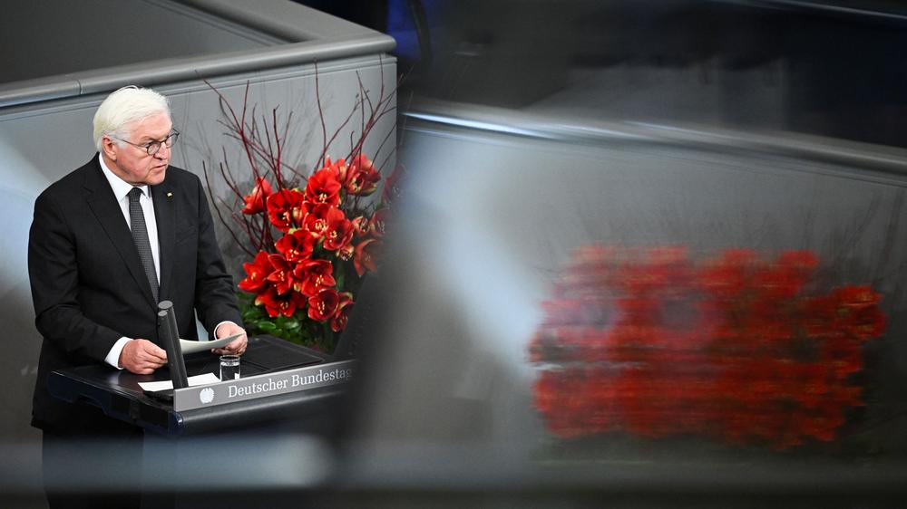 Volkstrauertag am 16. November: Bundespräsident Frank-Walter Steinmeier während seiner Rede zum Totengedenken am Volkstrauertag 2024.