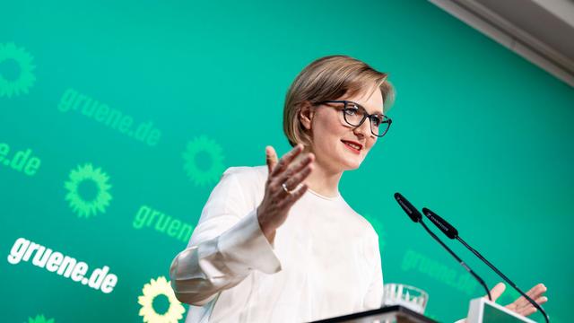 Wehrpflicht: Grünen-Chefin Brantner schlägt Freiwilligenregister für Ältere vor