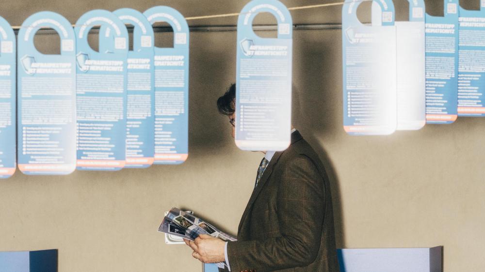 Brandmauer gegen die AfD: Die AfD ist nicht etwa stärker geworden, weil sie sich mit einer überzeugenden Brandmauer konfrontiert gesehen hätte, sondern weil diese Brandmauer in den vergangenen Jahren bereits bröckelte.